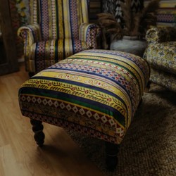 Casa Padrino Reposapiés de Lujo con Rayas Multicolor / Negro 77 x 55 x A. 45 cm - Taburete Rectangular de Terciopelo - Muebles de Salón - Muebles de Hotel - Muebles de Lujo - Intérieur de Lujo