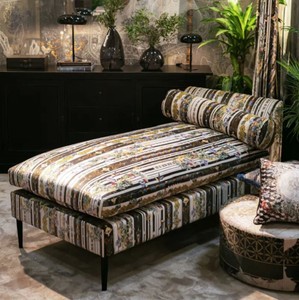 Casa Padrino Luxus Chaiselongue mit Streifen Mehrfarbig / Schwarz 84 x 164 x H. 80 cm - Wohnzimmer Liegesessel - Recamiere - Wohnzimmer Möbel - Luxus Möbel