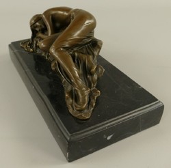 Casa Padrino escultura de bronce de lujo mujer dormida bronce / negro 22 x 11 x A. 10 cm - Figura de bronce con base de mármol - Accesorios de decoración de escritorio