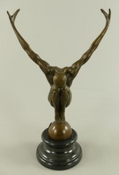Casa Padrino escultura de bronce de lujo buzo alto bronce / negro 18 x 10 x A. 29 cm - Figura de Bronce con Base de Mármol - Accesorios Deco