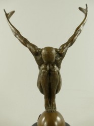 Casa Padrino escultura de bronce de lujo buzo alto bronce / negro 18 x 10 x A. 29 cm - Figura de Bronce con Base de Mármol - Accesorios Deco
