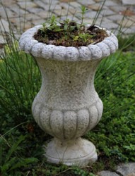 Casa Padrino baroque garden decorative flower pot gray H. 41 cm - Magnificent baroque style plant pot - Baroque garden decoration - Baroque terrace decoration - Baroque garden accessories