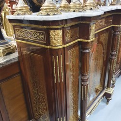 Casa Padrino Baroque Boulle chest of drawers Brown / Gold with white marble top 130 cm - furniture cabinet sideboard Casa Padrino Baroque Boulle chest of drawers Brown / Gold with white marble top 130 cm - furniture cabinet sideboard
