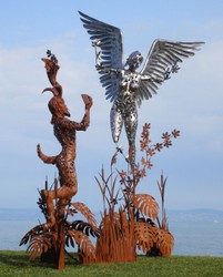 Luxus Garten Deko Skulptur Figur Engel und Pan Rost Silber