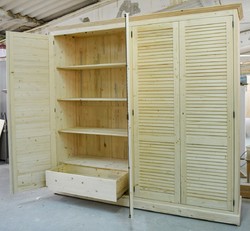 Landhausstil Massivholz Schlafzimmerschrank Naturfarben