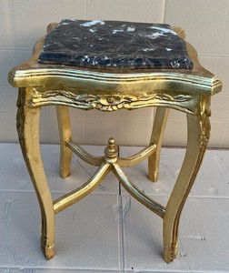 Casa Padrino Barock Beistelltisch Gold / Schwarz - Antik Stil Massivholz Tisch mit Marmorplatte - Antik Stil Möbel - Barock Möbel