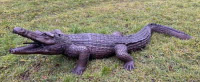 Casa Padrino sculpture décorative en bronze XXL de luxe crocodile 283 x 110 x H. 70 cm - Figure en bronze grandeur nature - Figure animale en bronze - Sculpture de jardin XXL - Décoration de jardin