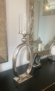 Casa Padrino Designer Kerzenleuchter Silber 25 x 10 x H. 63 cm - Dekorativer Aluminium Kerzenleuchter - Deko Accessoires