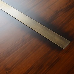 Casa Padrino table à manger rectangulaire de style industriel vintage de luxe marron / laiton 226,5 x 111 x H. 75,5 cm - Meubles de salle à manger de style industriel vintage de luxe