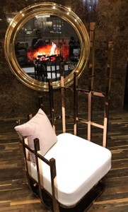 Casa Padrino fauteuil design de luxe côté droit avec coussins blanc / gris / or 68 x 68 x H. 153 cm - Meubles de salon - Meubles d'hôtel - Meubles de luxe