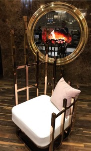 Casa Padrino fauteuil design de luxe côté gauche avec coussins blanc / gris / or 68 x 68 x H. 153 cm - Meubles de salon - Meubles d'hôtel - Meubles de luxe