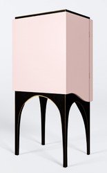 Casa Padrino armoire de bar de luxe rose / noir / laiton 48 x H. 134 cm - Armoire à vin bois massif avec 2 portes - Meuble bar - Meuble hôtel - Meuble de luxe