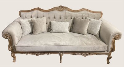 Casa Padrino sofá barroco de lujo de terciopelo gris / natural - Magnífico sofá de salón - Muebles de salón estilo barroco - Muebles de lujo estilo barroco - Muebles barrocos Casa Padrino sofá barroco de lujo de terciopelo gris / natural - Magnífico sofá de salón - Muebles de salón estilo barroco - Muebles de lujo estilo barroco - Muebles barrocos