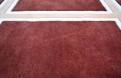 Rechteckiger Luxus Wohnzimmer Teppich Wollteppich Bordeauxrot Creme
