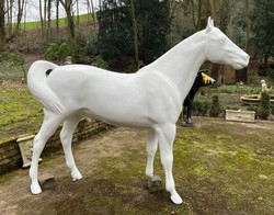 Casa Padrino escultura decorativa XXL de lujo caballo blanco 220 x A. 190 cm