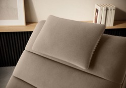 Casa Padrino chaise longue di lusso in velluto con cuscino poggiatesta marrone chiaro 170 cm