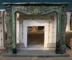 Prunkvolle Luxus Barock Marmor Kaminumrandung Dunkelgrün