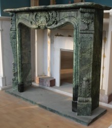 Prunkvolle Luxus Barock Marmor Kaminumrandung Dunkelgrün