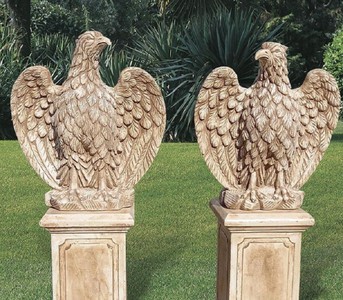 Casa Padrino set di scultura decorative da giardino barocco aquila beige A. 76 cm - Fatto in Italia