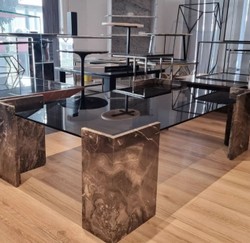 Casa Padrino Mesa de Centro de Mármol de Lujo con Tapa de Vidrio Negro / Gris 140 cm