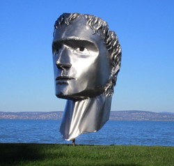 Casa Padrino XXL stainless steel garden decorative sculpture head silver H. 213 cm