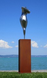 XXL Garten Deko Metall Skulptur Frau auf Säule Silber Rost