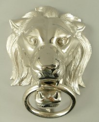 Casa Padrino heurtoir de porte baroque en aluminium lion argent H. 40 cm - Accessoires de décoration baroques