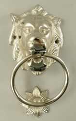 Casa Padrino battente per porta barocco in alluminio leone argento A. 28 cm - Accessori decorativi barocchi
