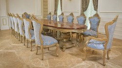 Casa Padrino Luxury Baroque Dining Table Brown Inlaid / Gold 420 cm - Baroque Furniture - Made in Italy Casa Padrino Luxury Baroque Dining Table Brown Inlaid / Gold 420 cm - Baroque Furniture - Made in Italy