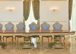 Casa Padrino Luxury Baroque Dining Table Brown Inlaid / Gold 420 cm - Baroque Furniture - Made in Italy Casa Padrino Luxury Baroque Dining Table Brown Inlaid / Gold 420 cm - Baroque Furniture - Made in Italy