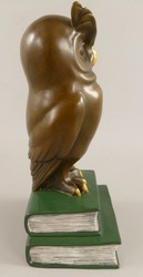 Casa Padrino figura decorativa de bronce búho sobre libros A. 22 cm - Escultura decorativa de escritorio