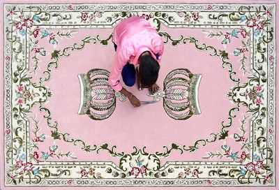 Pompöös by Casa Padrino Luxus Barock Teppich Krone von Harald Glööckler Rosa 200 x 300 cm