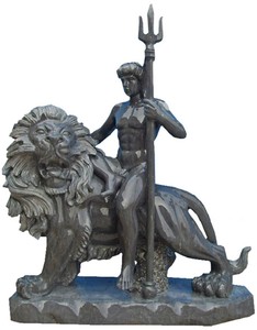 Casa Padrino sculpture en marbre de style antique homme sur lion droit gris H. 100 cm - Décoration de jardin