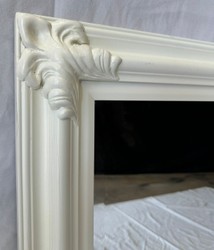 Casa Padrino baroque mirror white 80 x H. 70 cm - Baroque furniture