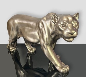 Casa Padrino XXL decorative sculpture panther metallic gold 160 x H. 72 cm - Life size garden figure