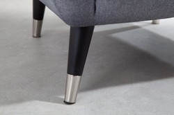 Fauteuil à oreilles Chesterfield gris / argent / noir de Casa Padrino Fauteuil à oreilles Chesterfield gris / argent / noir de Casa Padrino