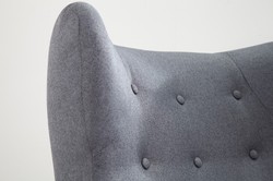 Fauteuil à oreilles Chesterfield gris / argent / noir de Casa Padrino Fauteuil à oreilles Chesterfield gris / argent / noir de Casa Padrino