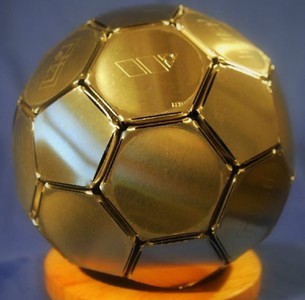 Fútbol decorativo de latón de lujo hecho a mano oro