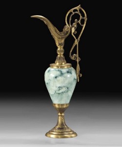 Casa Padrino luxury baroque vase in wine jug shape antique brass / green H. 37 cm - Baroque decoration accessories