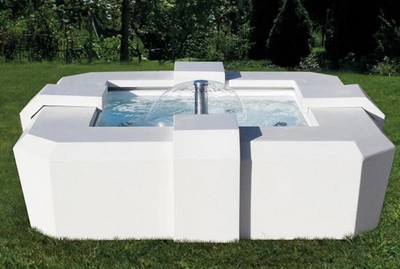 Fontana da giardino di lusso bianco