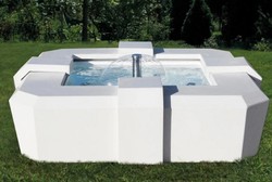 Luxury fountain garden fountain white