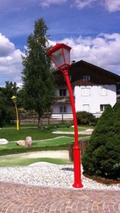 Lanterna da giardino curva Art Nouveau rosso
