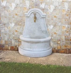 Jugendstil Wandbrunnen mit Wasserhahn Grau Antik Messing