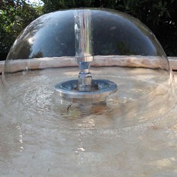 Fuente de jardín redonda barroco beige