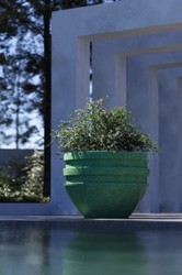 Casa Padrino luxury concrete flowerpot green Ø 80 x H. 60 cm - Living room & garden decorative plant pot