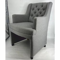 Casa Padrino chaise de salle à manger / chaise de bureau Chesterfield avec accoudoirs et roulettes gris