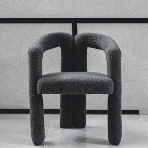 Casa Padrino Luxus Esszimmer Stuhl mit Armlehnen Dunkelgrau 60 x 65 x H. 80 cm
