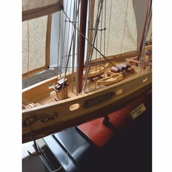 Casa Padrino veliero decorativo di lusso Bluenose II naturale / marrone 67,5 x 12 x A. 62 cm
