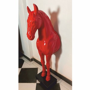 Casa Padrino sculpture décorative murale cheval rouge / noir H. 96 cm - Figure décorative