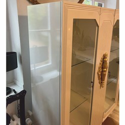 Casa Padrino vitrina barroco de lujo blanco / oro 125 x 49 x A. 169 cm - Pieza de exposición
